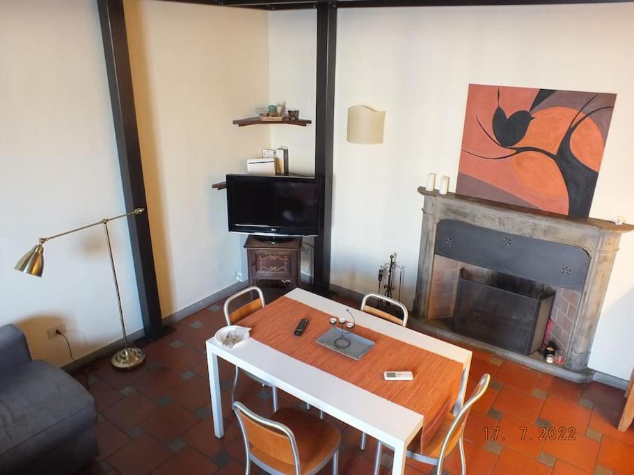 And Quiet Loft 5 Minutes Walk From The Duomo Apartamento