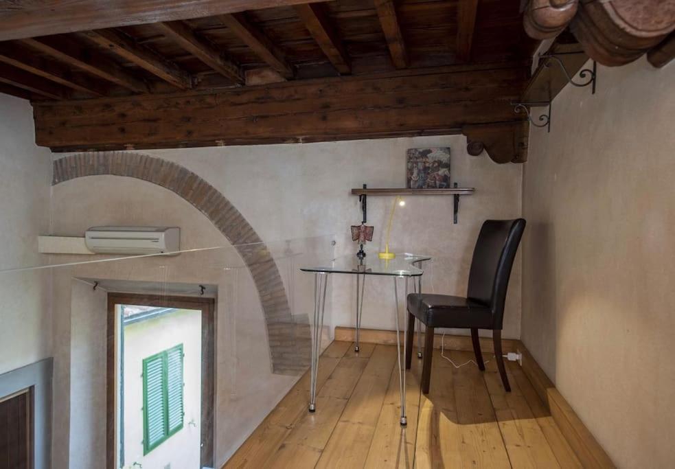 And Quiet Loft 5 Minutes Walk From The Duomo